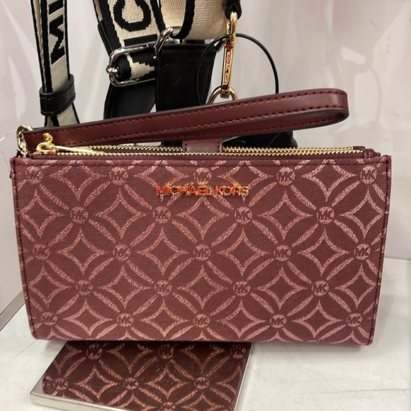 Michael Kors Jet Set Travel Large Double-Zip Wristlet-Wallet-PhoneHolder Oxblood - Picture 2 of 16